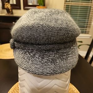 Grey Beret Hat 🩶